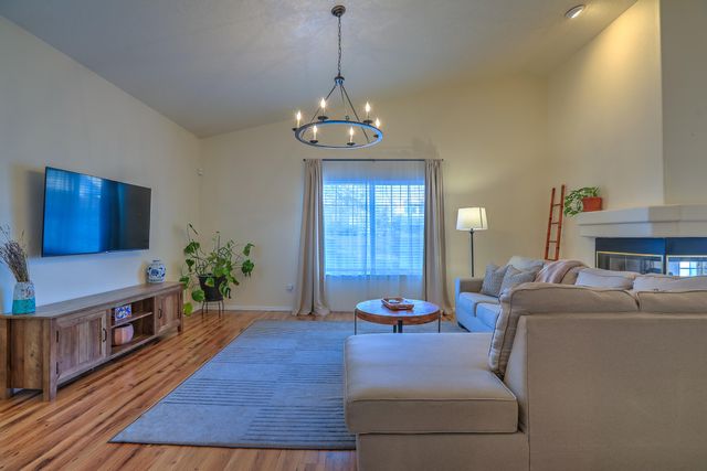 7215 Tricia Road NE, Albuquerque, NM 87113