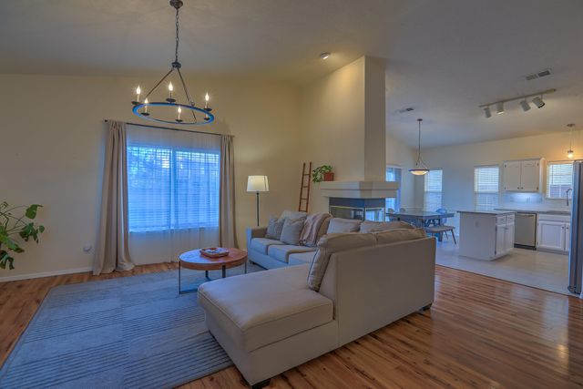 7215 Tricia Road NE, Albuquerque, NM 87113