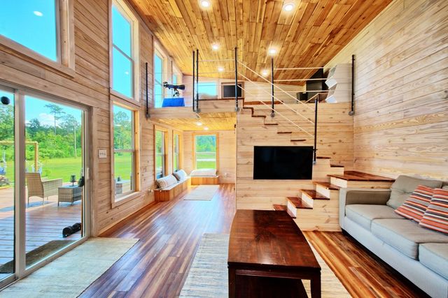 13608 Fm 692, Burkeville, TX 75932