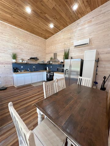 13608 Fm 692, Burkeville, TX 75932