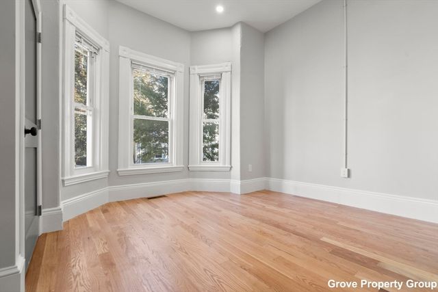 531 East 5th Street 1, Boston, MA 02127