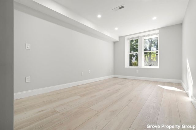 531 East 5th Street 1, Boston, MA 02127