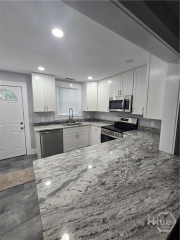 2209 Mississippi Avenue, Savannah, GA 31404