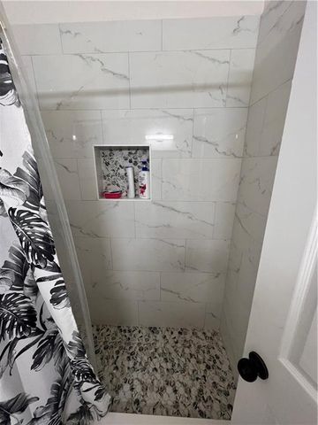 592 Allana Ct, Stone Mountain, GA 30087