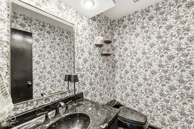 7622 Silverpine Court, Indianapolis, IN 46250