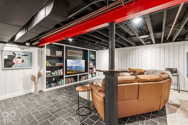 7622 Silverpine Court, Indianapolis, IN 46250