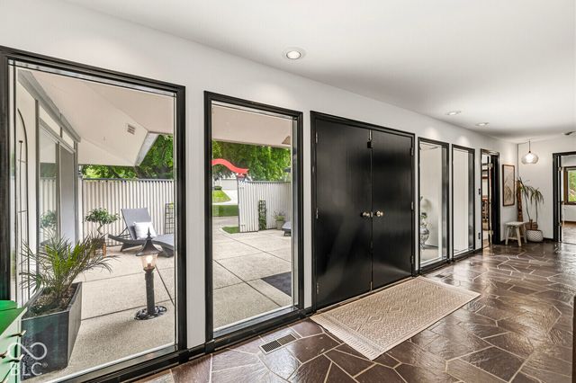7622 Silverpine Court, Indianapolis, IN 46250