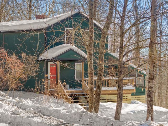 84 Old Mansfield Road, Fayston, VT 05673