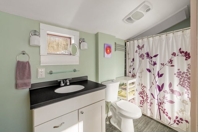 84 Old Mansfield Road, Fayston, VT 05673