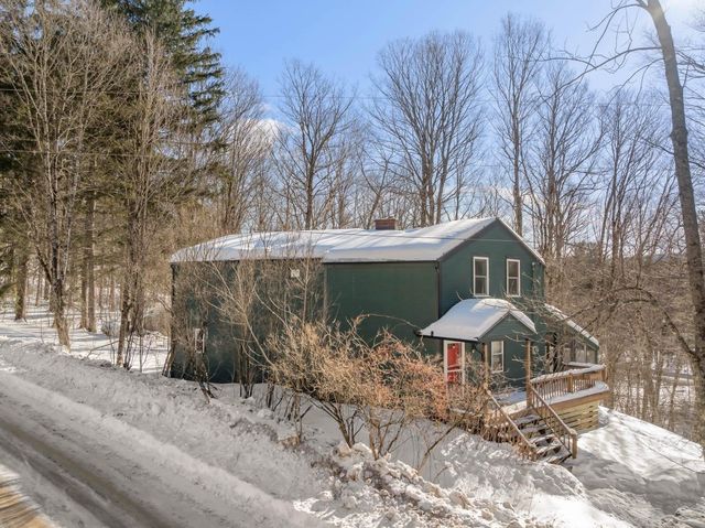 84 Old Mansfield Road, Fayston, VT 05673