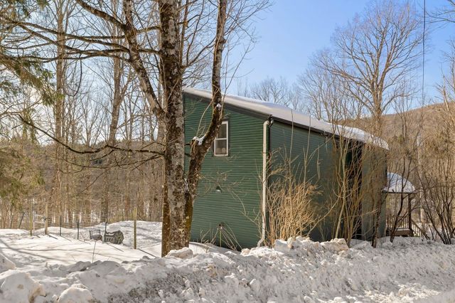 84 Old Mansfield Road, Fayston, VT 05673