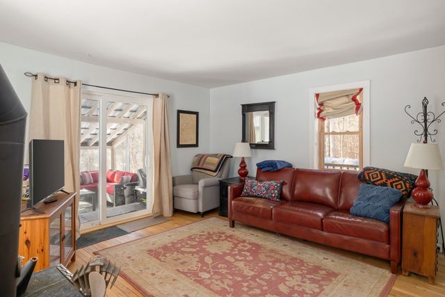 84 Old Mansfield Road, Fayston, VT 05673