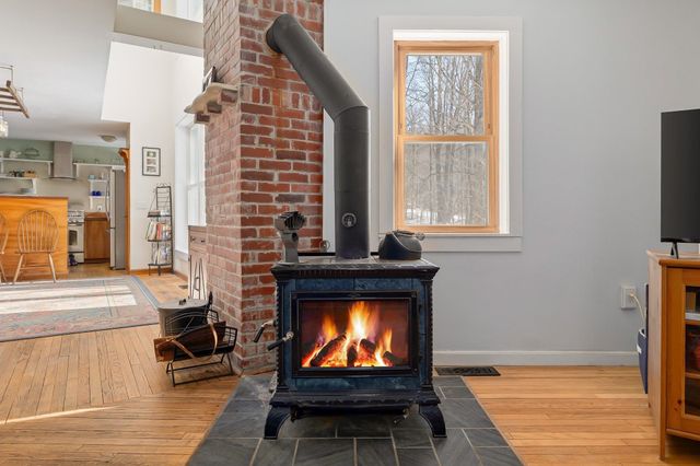 84 Old Mansfield Road, Fayston, VT 05673