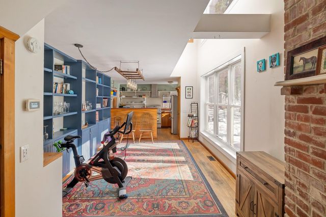 84 Old Mansfield Road, Fayston, VT 05673