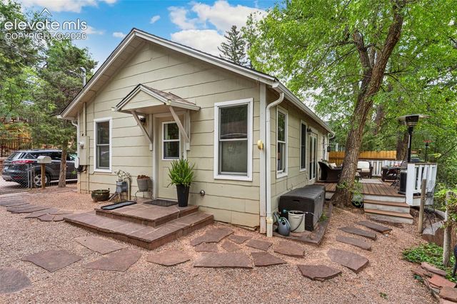 227 Pilot Knob Avenue, Manitou Springs, CO 80829
