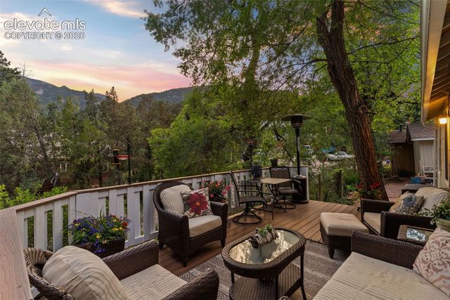 227 Pilot Knob Avenue, Manitou Springs, CO 80829