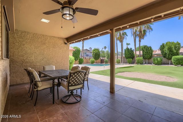 720 E GRANDVIEW Road, Phoenix, AZ 85022