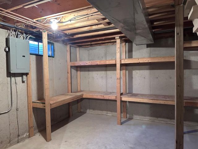 2651 KENHILL DRIVE, Green Bay, WI 54313