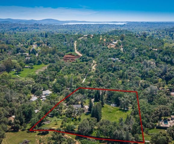 8501 King Rd, Loomis, CA 95650