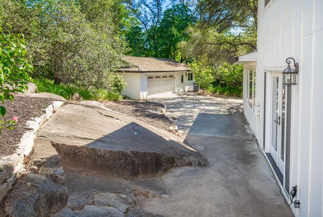 8501 King Rd, Loomis, CA 95650