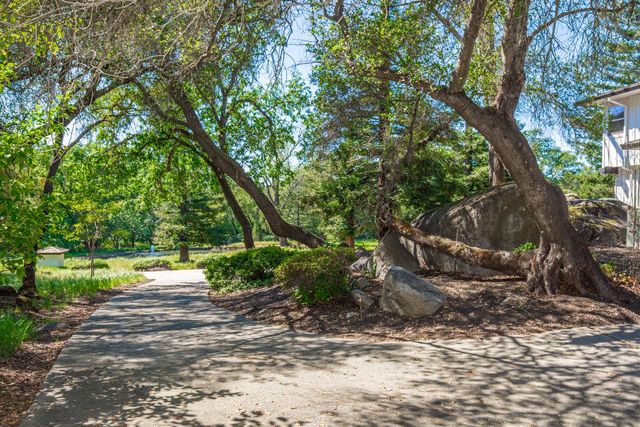 8501 King Rd, Loomis, CA 95650