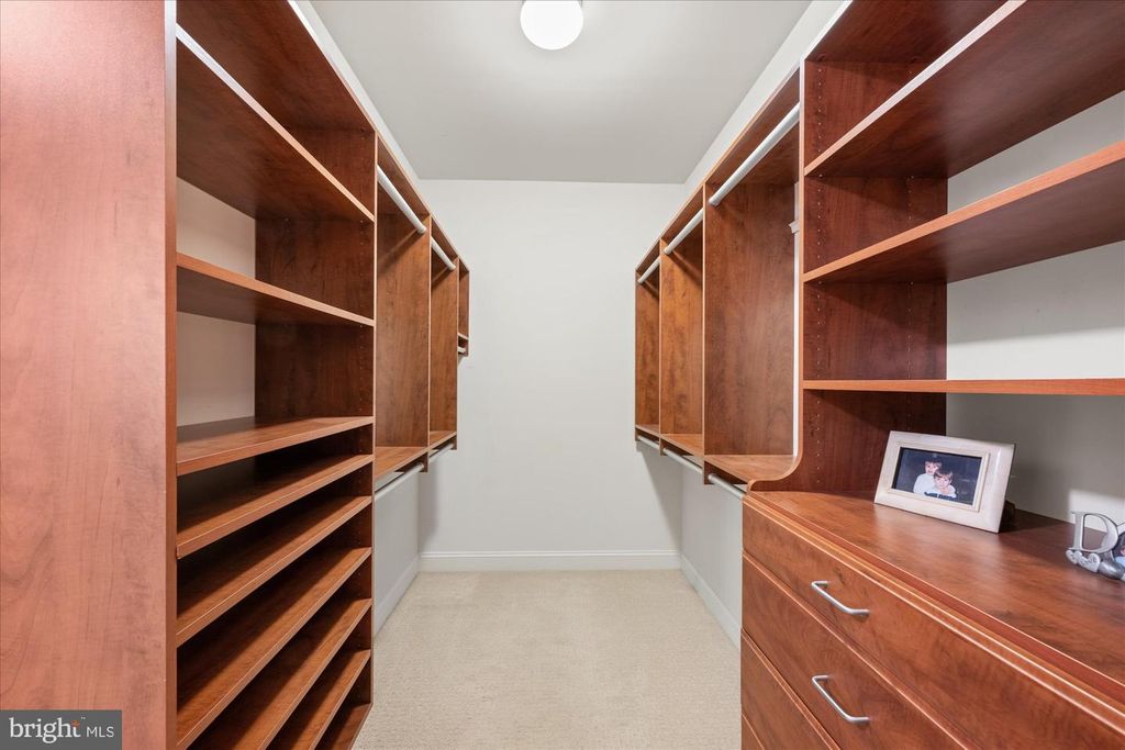 Image 27 of property listing at 12610 HILL CREEK LN, Potomac, MD 20854