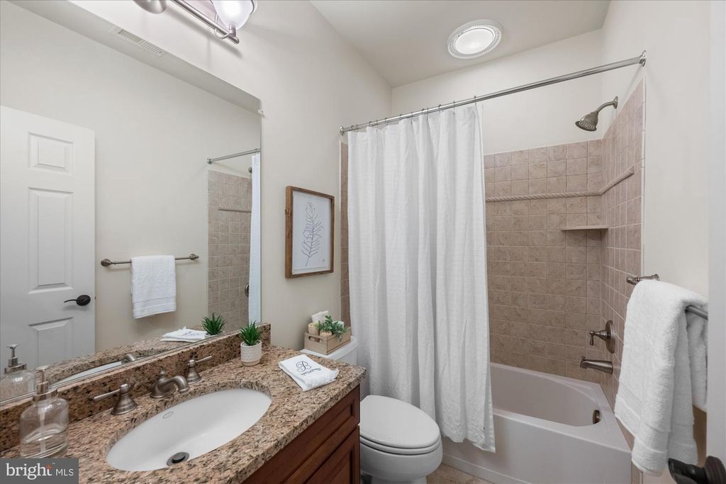 Image 42 of property listing at 12610 HILL CREEK LN, Potomac, MD 20854