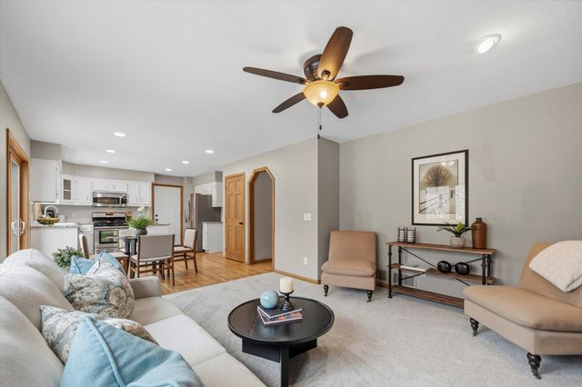 8139 Jewel Avenue S, Cottage Grove, MN 55016