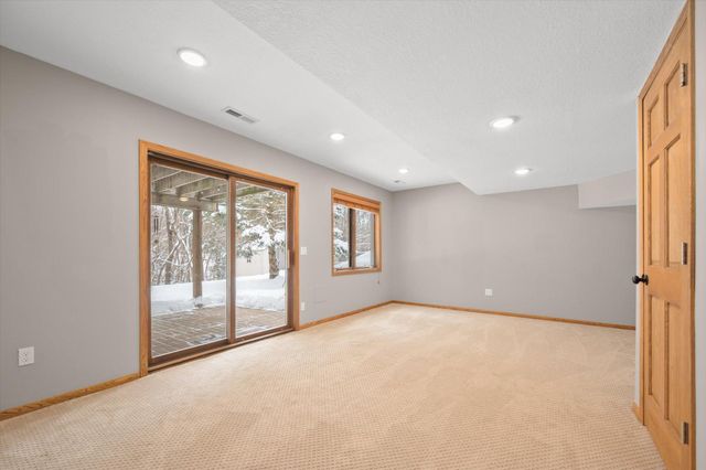 8139 Jewel Avenue S, Cottage Grove, MN 55016