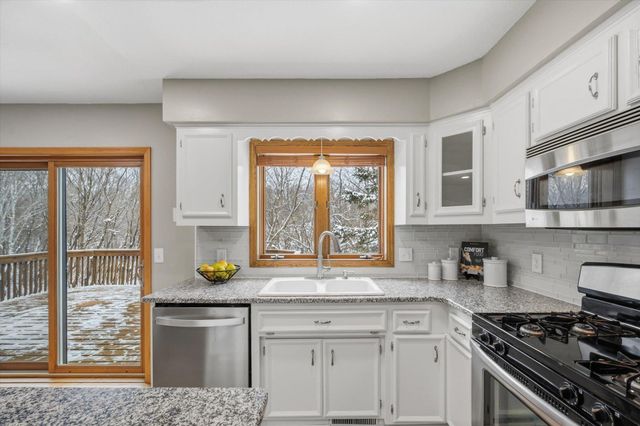 8139 Jewel Avenue S, Cottage Grove, MN 55016