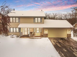 8139 Jewel Avenue S, Cottage Grove, MN 55016