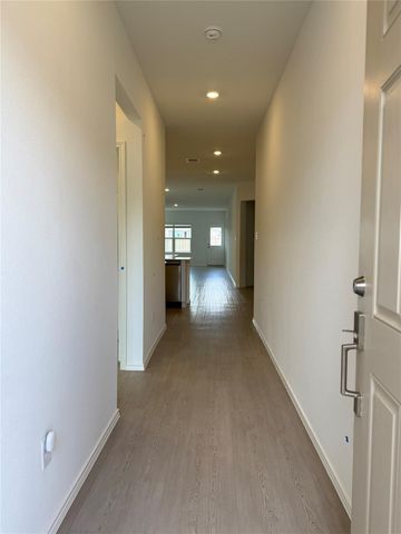 202 Cibolo Creek LOOP, Bastrop, TX 78602