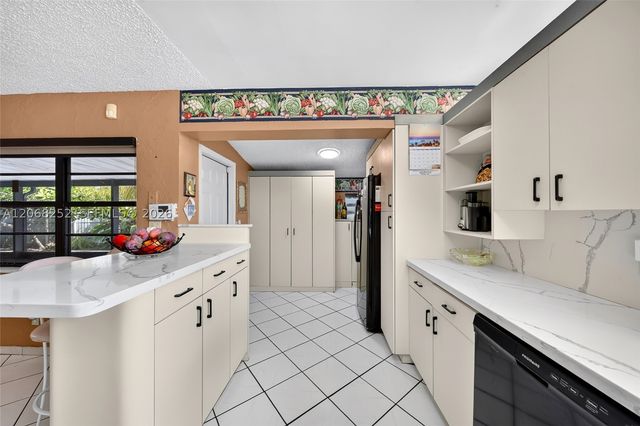 17350 NW 16th Ave, Miami Gardens, FL 33169