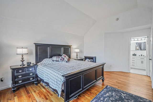 194 Oxhead Road, Centereach, NY 11720