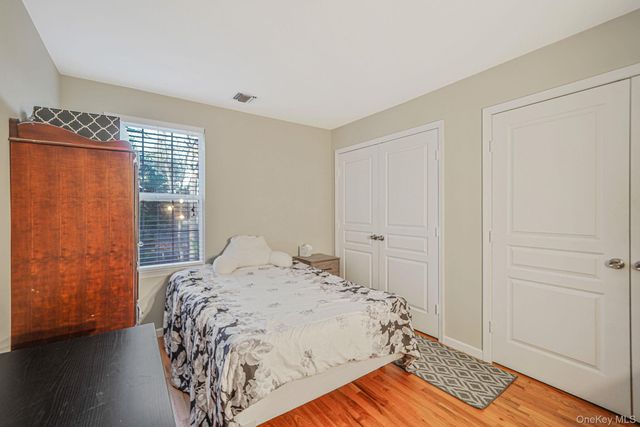 194 Oxhead Road, Centereach, NY 11720