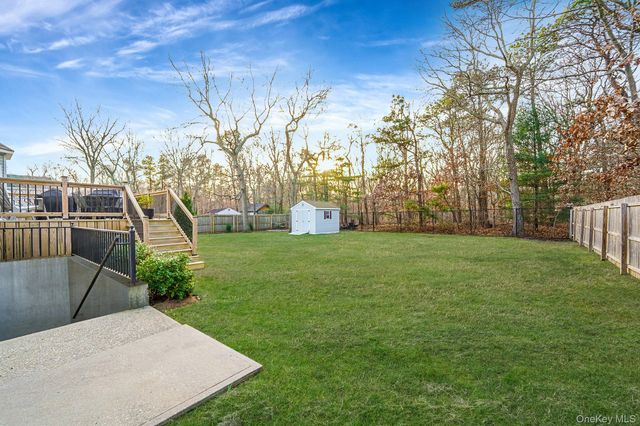 194 Oxhead Road, Centereach, NY 11720