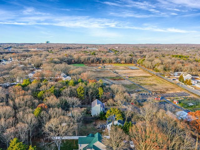 194 Oxhead Road, Centereach, NY 11720