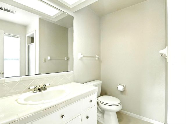 124 Tee Off, Horseshoe Bay, TX 78654