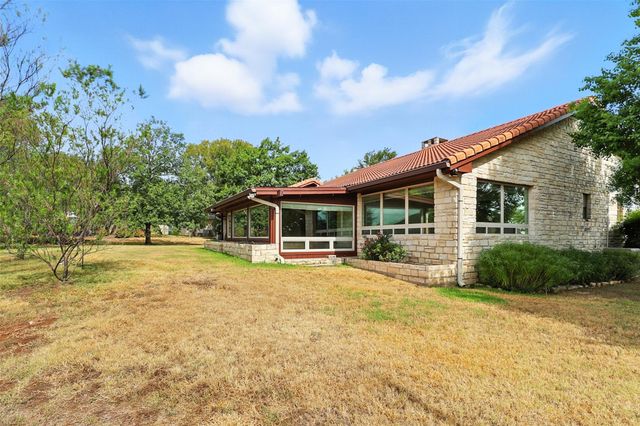 124 Tee Off, Horseshoe Bay, TX 78654