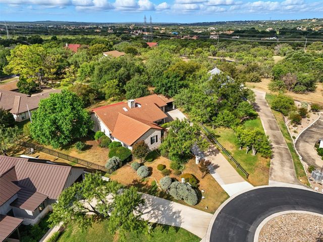 124 Tee Off, Horseshoe Bay, TX 78654