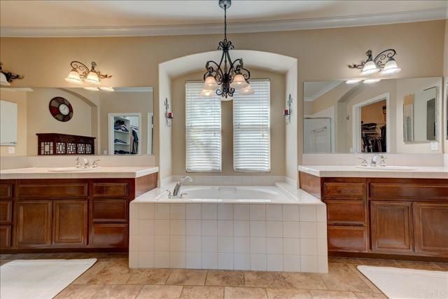 25659 Rue De Lac, Escondido, CA 92026