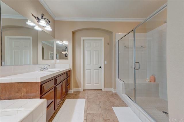 25659 Rue De Lac, Escondido, CA 92026