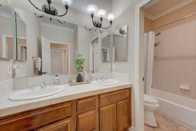 25659 Rue De Lac, Escondido, CA 92026