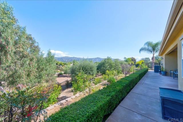 25659 Rue De Lac, Escondido, CA 92026
