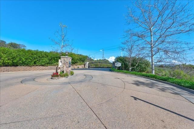 25659 Rue De Lac, Escondido, CA 92026