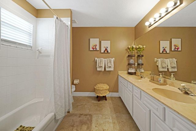 980 Delray Lakes Drive, Delray Beach, FL 33444