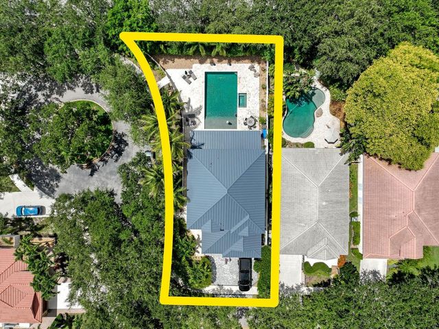 980 Delray Lakes Drive, Delray Beach, FL 33444