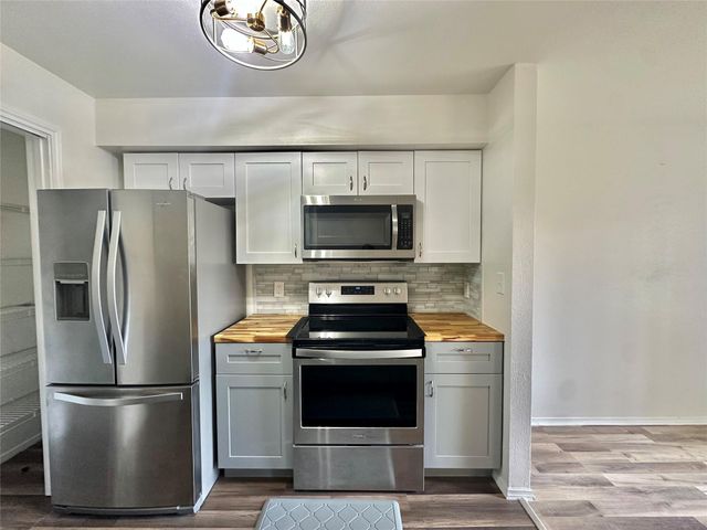 2371 NW 33rd St 710, Oakland Park, FL 33309