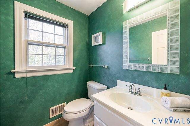 4611 Melody Ct, Chesterfield, VA 23234