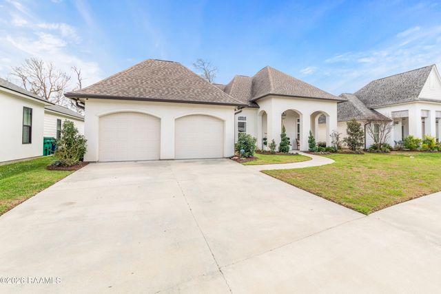 504 Cedar Lake Drive, Youngsville, LA 70592